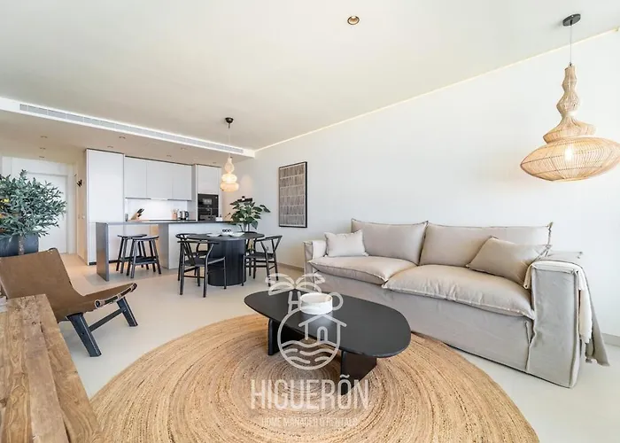 Apartment Higueron Valley Dorado